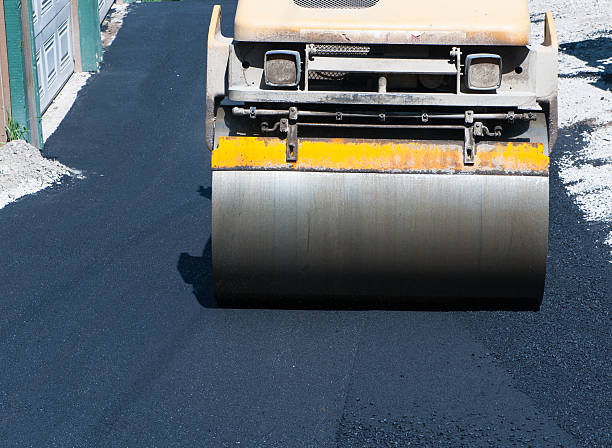 Best Recycled Asphalt Driveway Installation  in West Glendive, MT